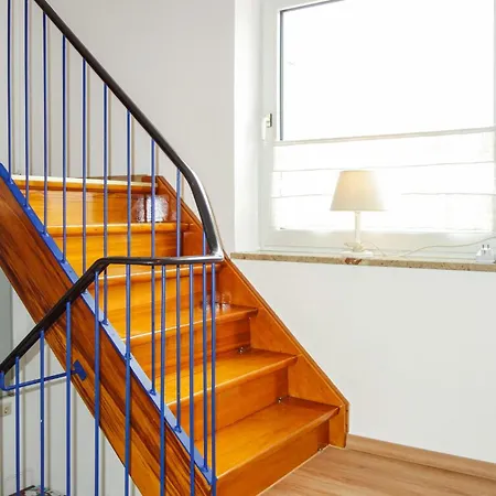 In Prázdninový dům *