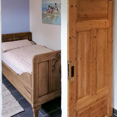 In Prázdninový dům *